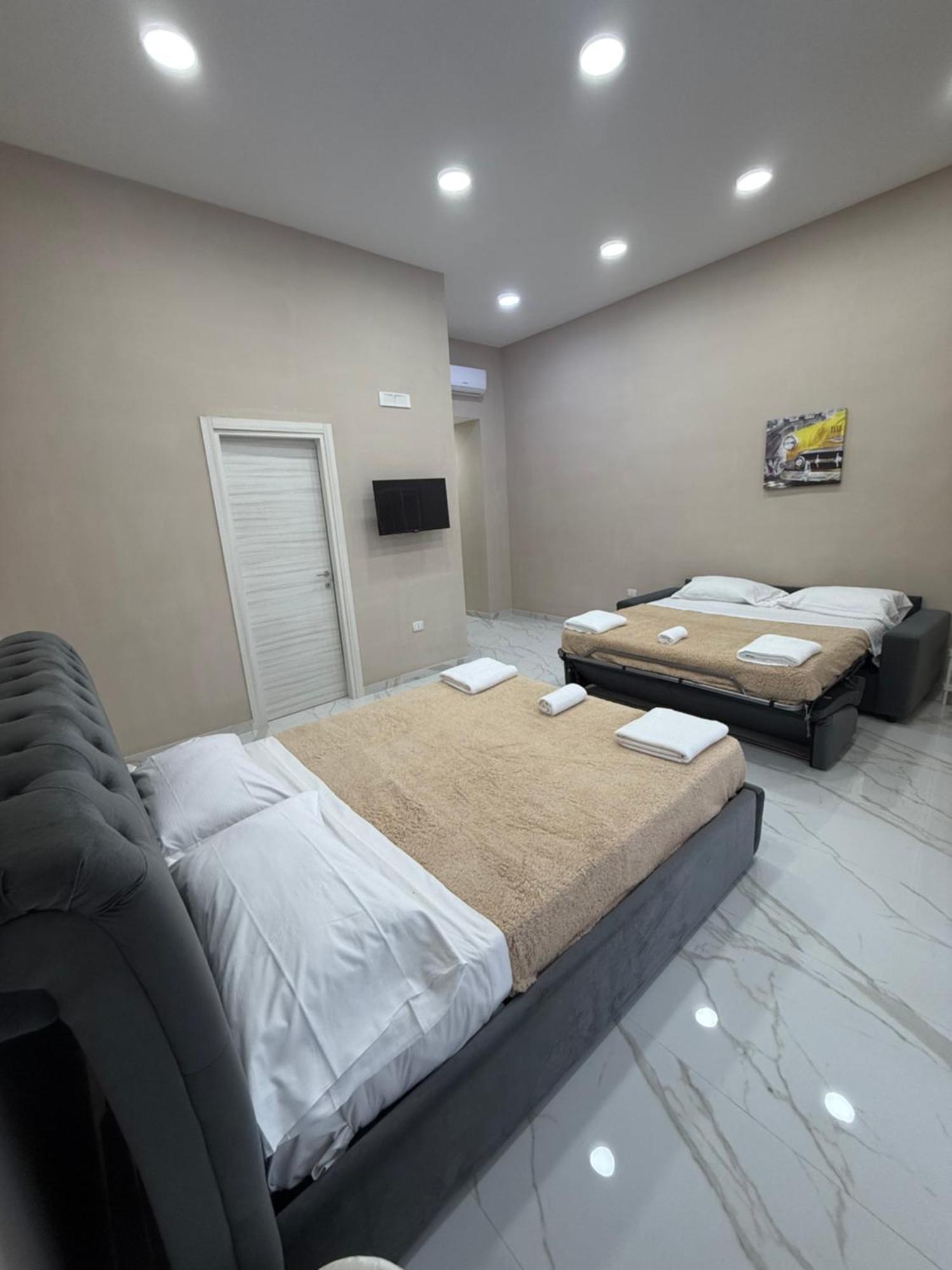 Valentino Caracciolo 105 Apartman Nápoly Kültér fotó