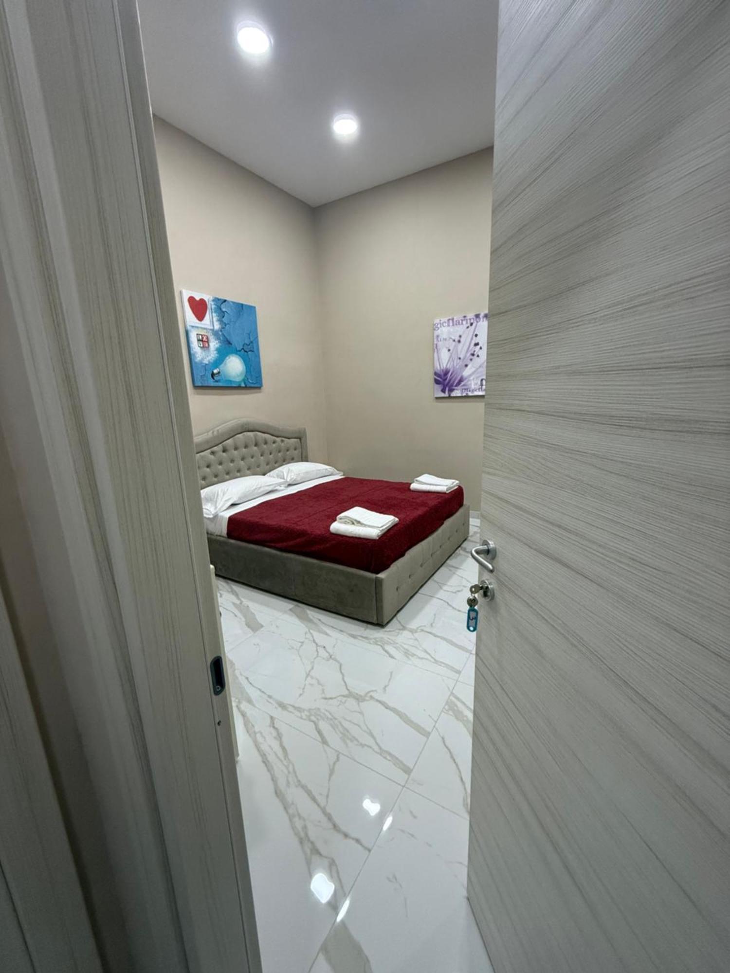 Valentino Caracciolo 105 Apartman Nápoly Kültér fotó