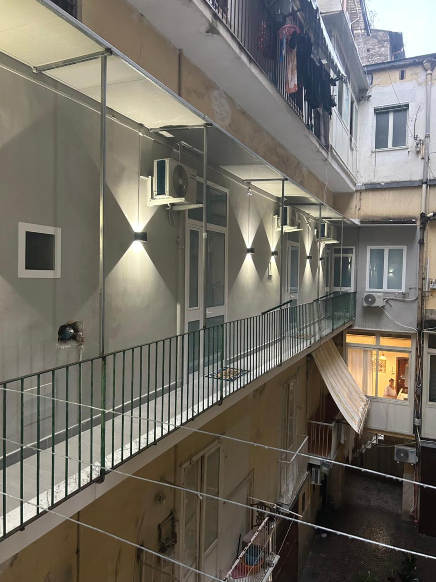Valentino Caracciolo 105 Apartman Nápoly Kültér fotó