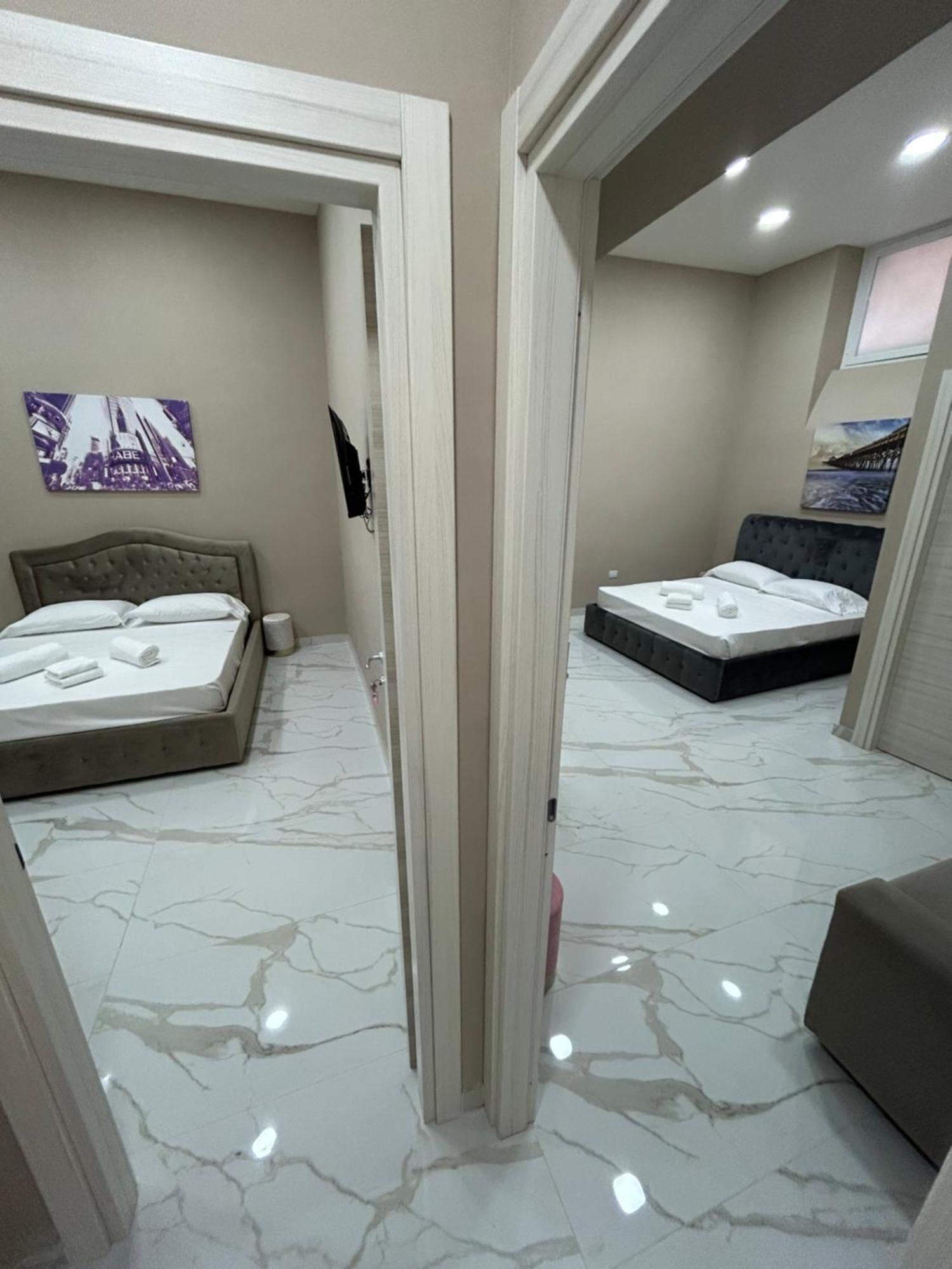 Valentino Caracciolo 105 Apartman Nápoly Kültér fotó