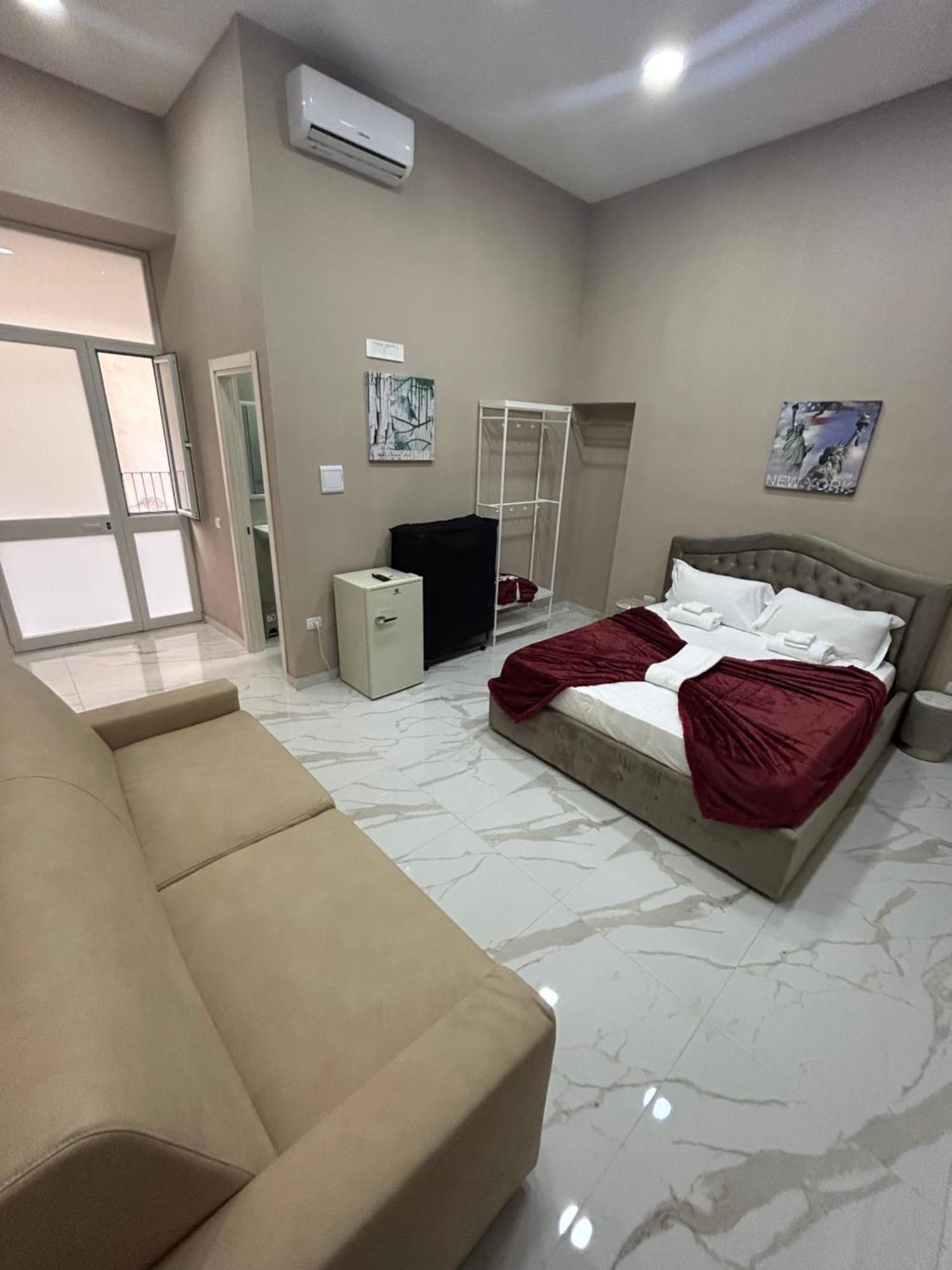 Valentino Caracciolo 105 Apartman Nápoly Kültér fotó