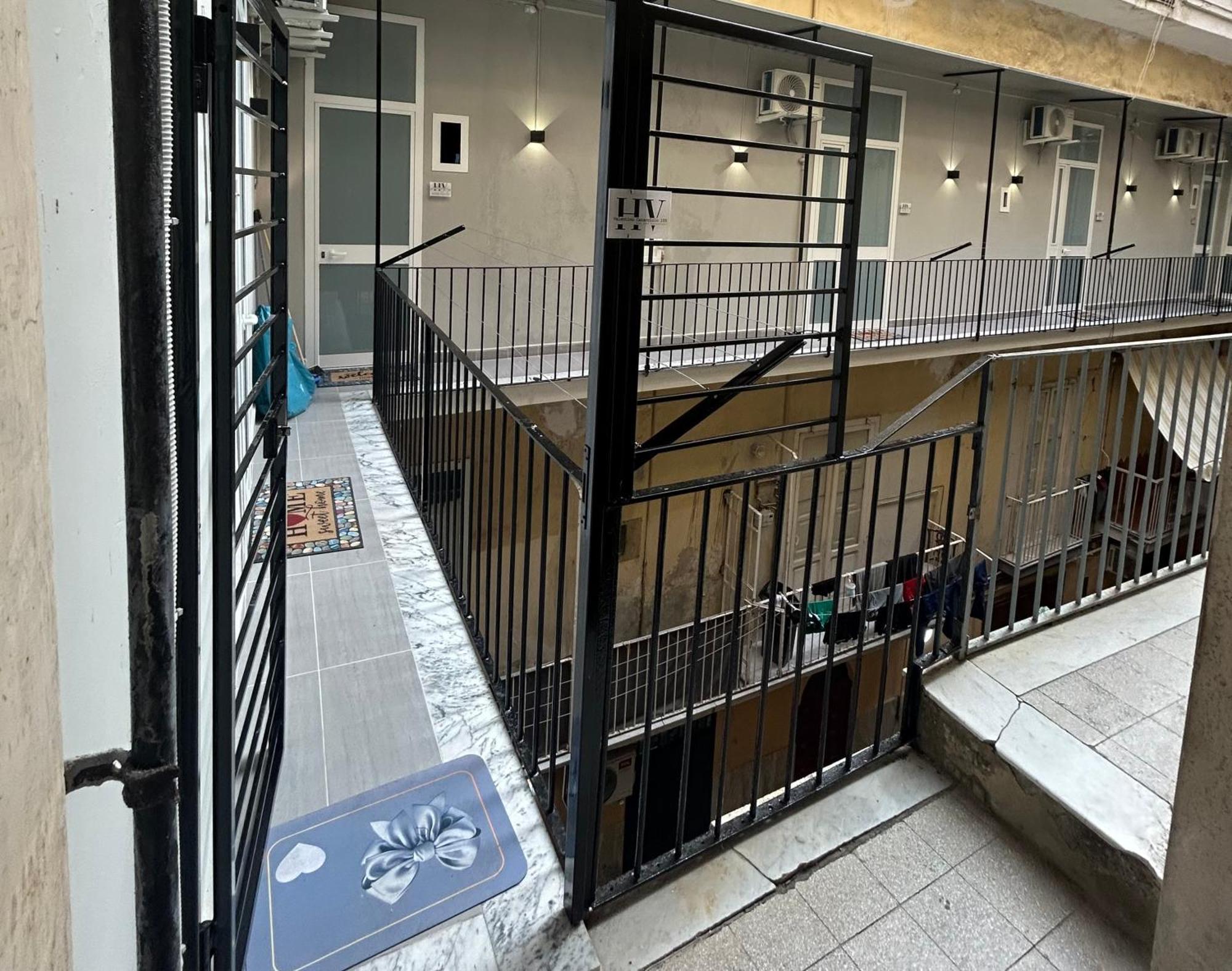 Valentino Caracciolo 105 Apartman Nápoly Kültér fotó
