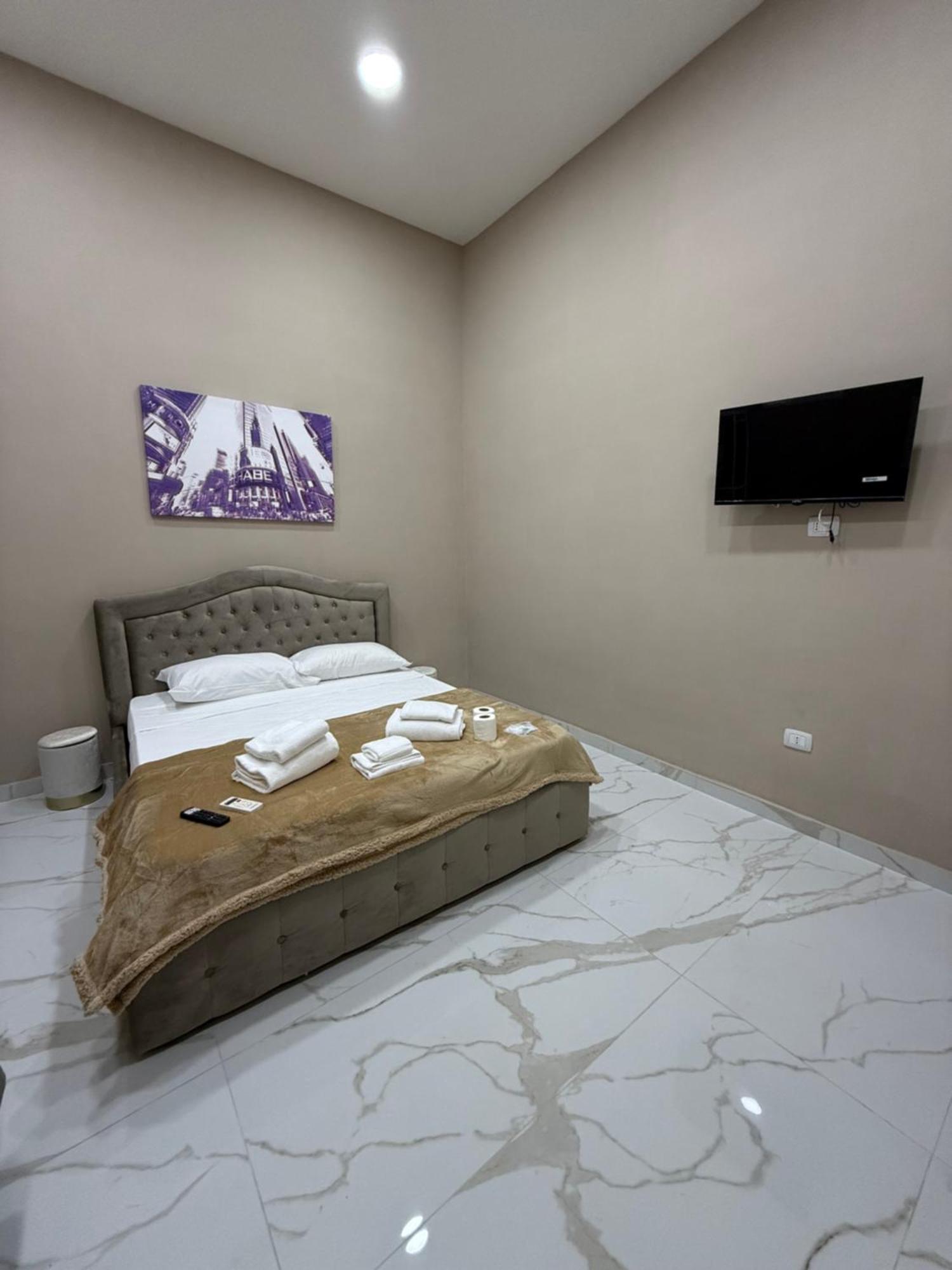 Valentino Caracciolo 105 Apartman Nápoly Kültér fotó