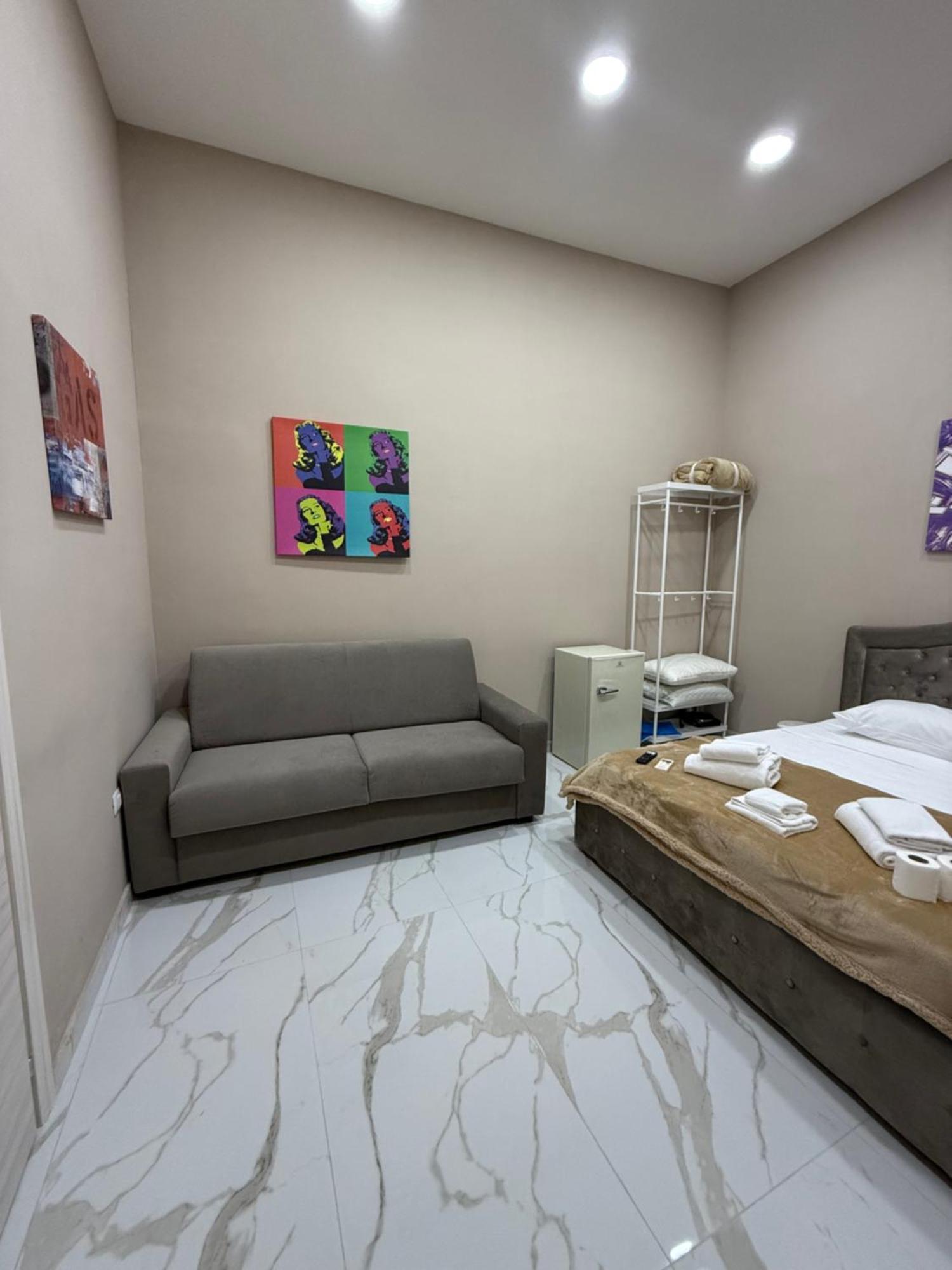 Valentino Caracciolo 105 Apartman Nápoly Kültér fotó